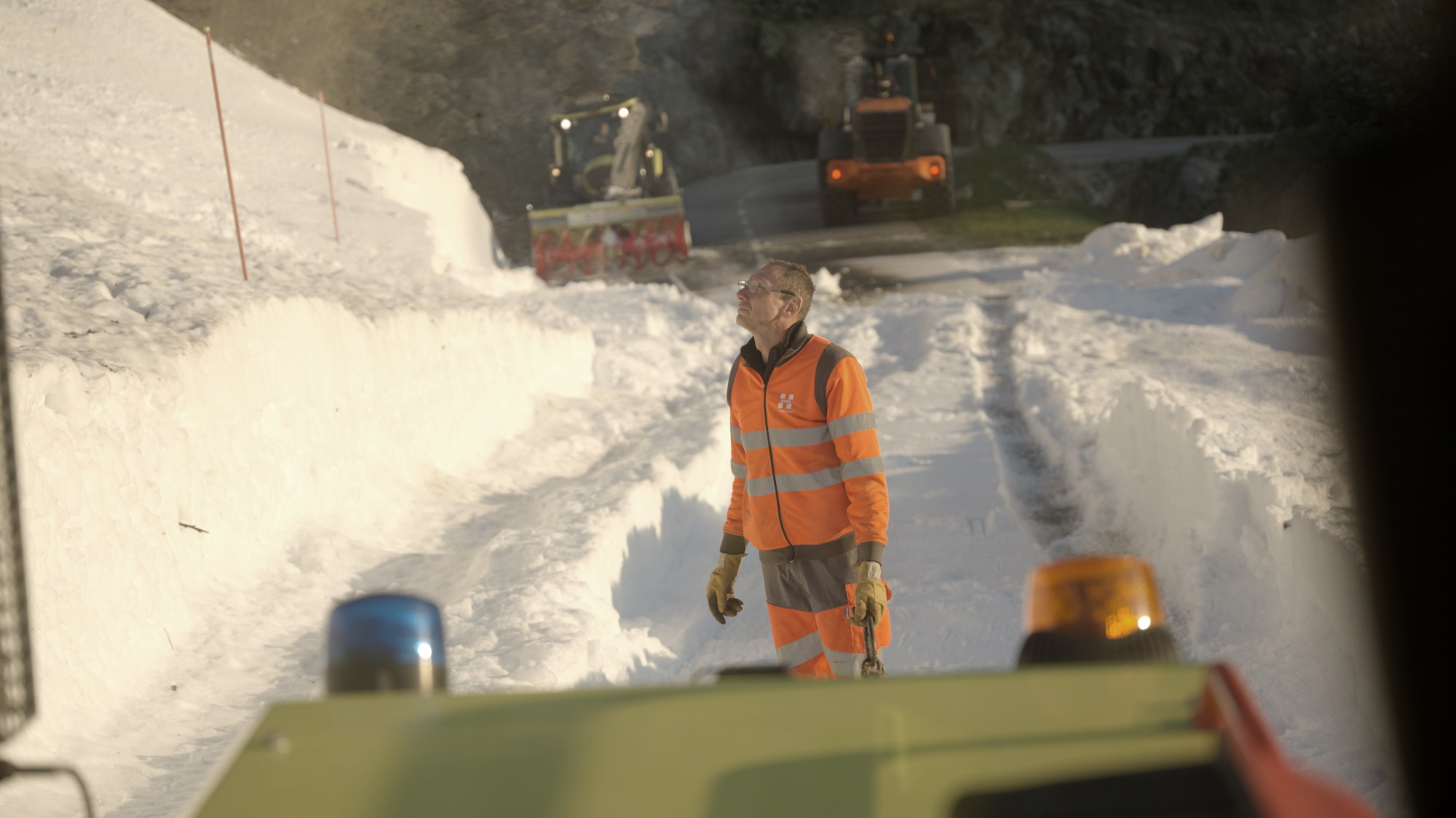Image tirée du film Déneigeurs